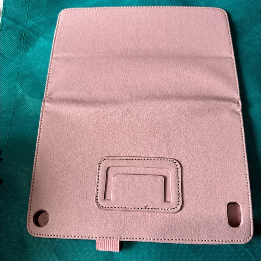 Kindle Fire Pink Cover/Stand Leather - Picture 4 of 5